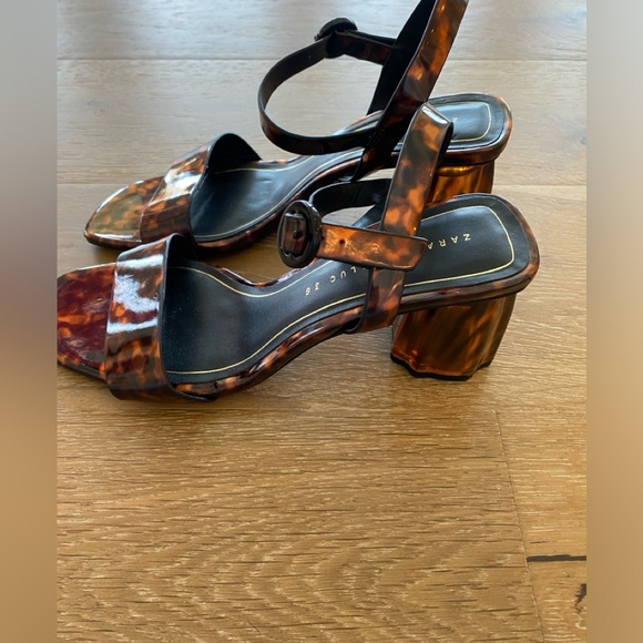 Zara tortoiseshell sandals - Picture 6 of 6